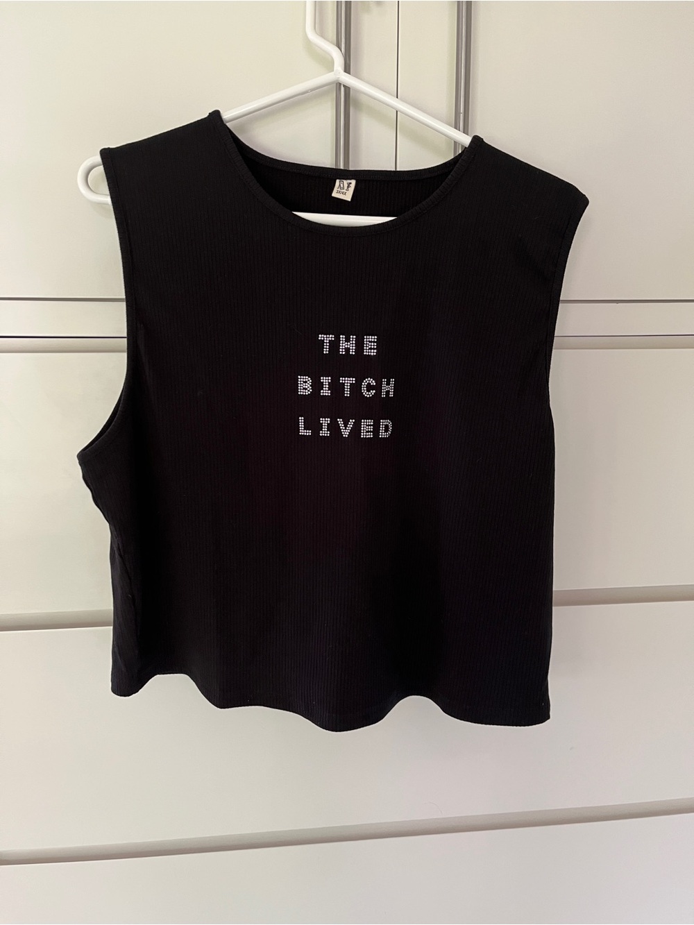 Black Tank Crop Top 'THE B*TCH LIVED' Crystal Text Fashion Brand Company 3X/4X